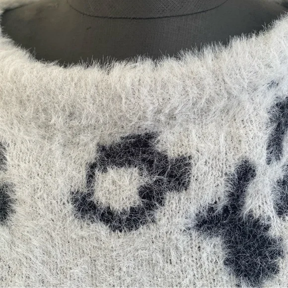 🪩Cozy Leopard Print Sweater - Picture 4 of 5